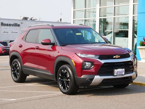 Used 2023 Chevrolet TrailBlazer LT AWD/4WD image 23