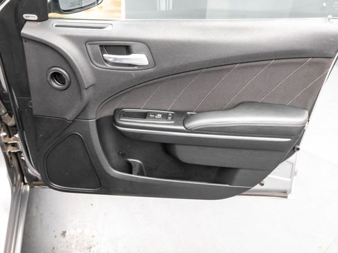 Used 2015 Dodge Charger SXT image 43