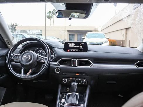 Used 2017 MAZDA CX-5 Touring image 16