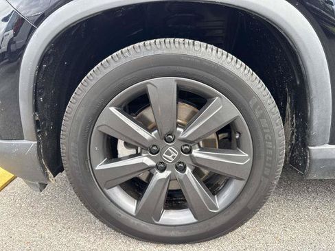 Used 2023 Honda Pilot Sport image 9