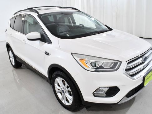 Used 2018 Ford Escape SEL image 5