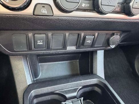 Certified 2022 Toyota Tacoma SR5 image 23