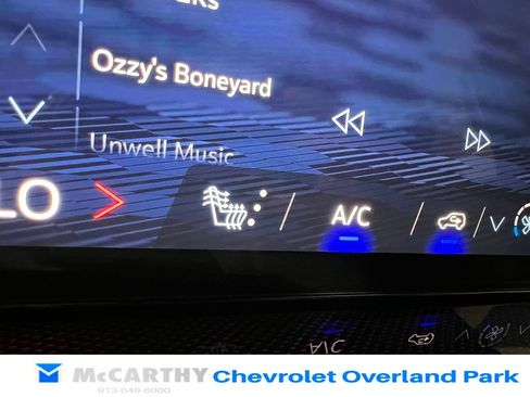 Used 2025 Chevrolet Traverse Z71 w/ Enhanced Driving Package AWD/4WD image 21