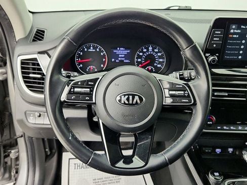 Used 2021 Kia Seltos EX image 13