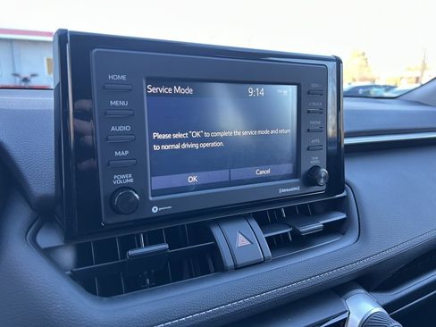 Certified 2022 Toyota RAV4 LE image 16