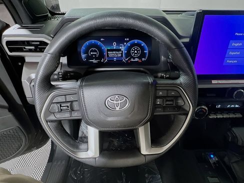 Certified 2024 Toyota Tacoma TRD Off-Road w/ TRD Off Road Upgrade Package AWD/4WD image 10