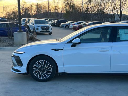 New 2026 Hyundai Sonata Limited image 7