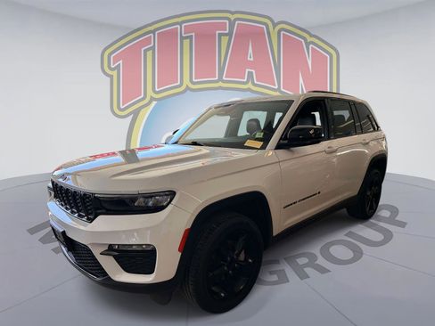 Used 2024 Jeep Grand Cherokee Limited w/ Black Appearance Package AWD/4WD image 1