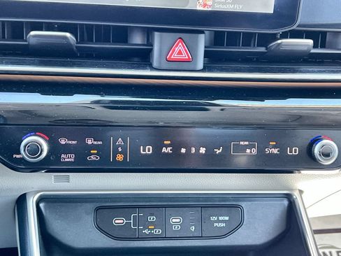 Certified 2026 Kia Carnival SX Prestige FWD image 19