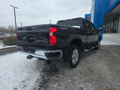 Used 2022 Chevrolet Silverado 2500 LTZ w/ Snow Plow Prep/Camper Package AWD/4WD image 5