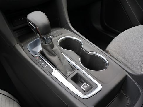 Used 2022 Chevrolet Equinox LT FWD image 25