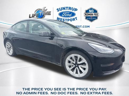 Used 2022 Tesla Model 3 Long Range AWD/4WD image 1