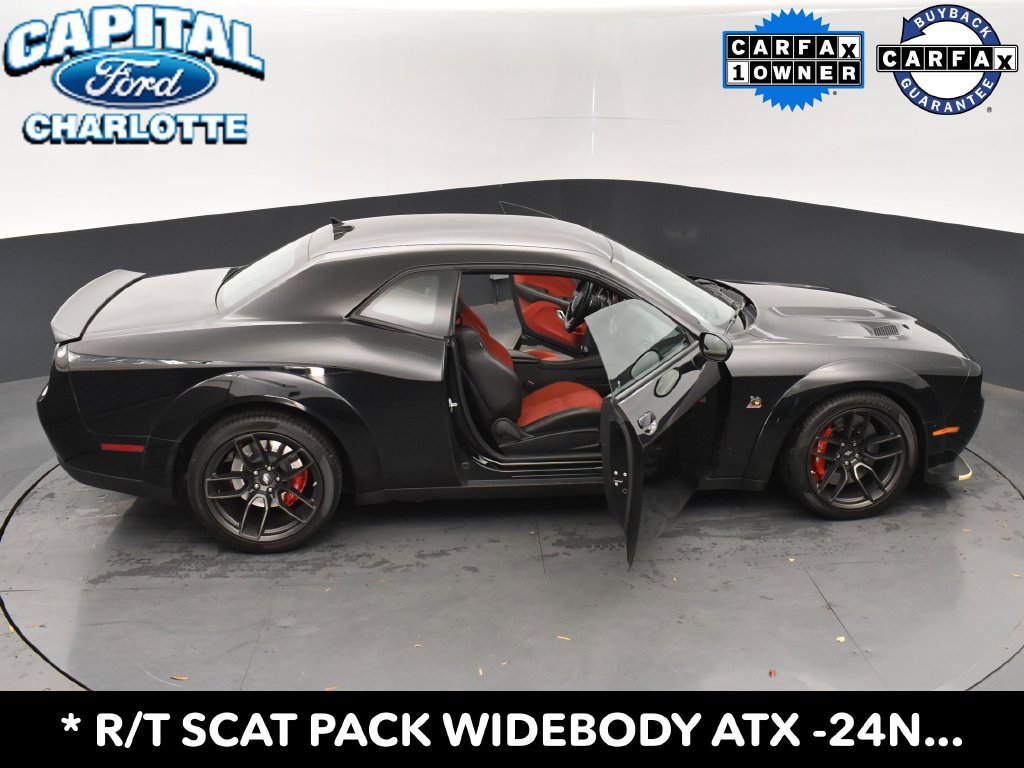 Used 2022 Dodge Challenger R/T Scat Pack RWD image 31