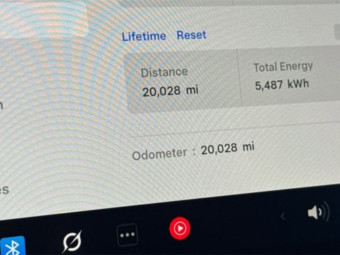 Used 2024 Tesla Model 3 Performance image 24