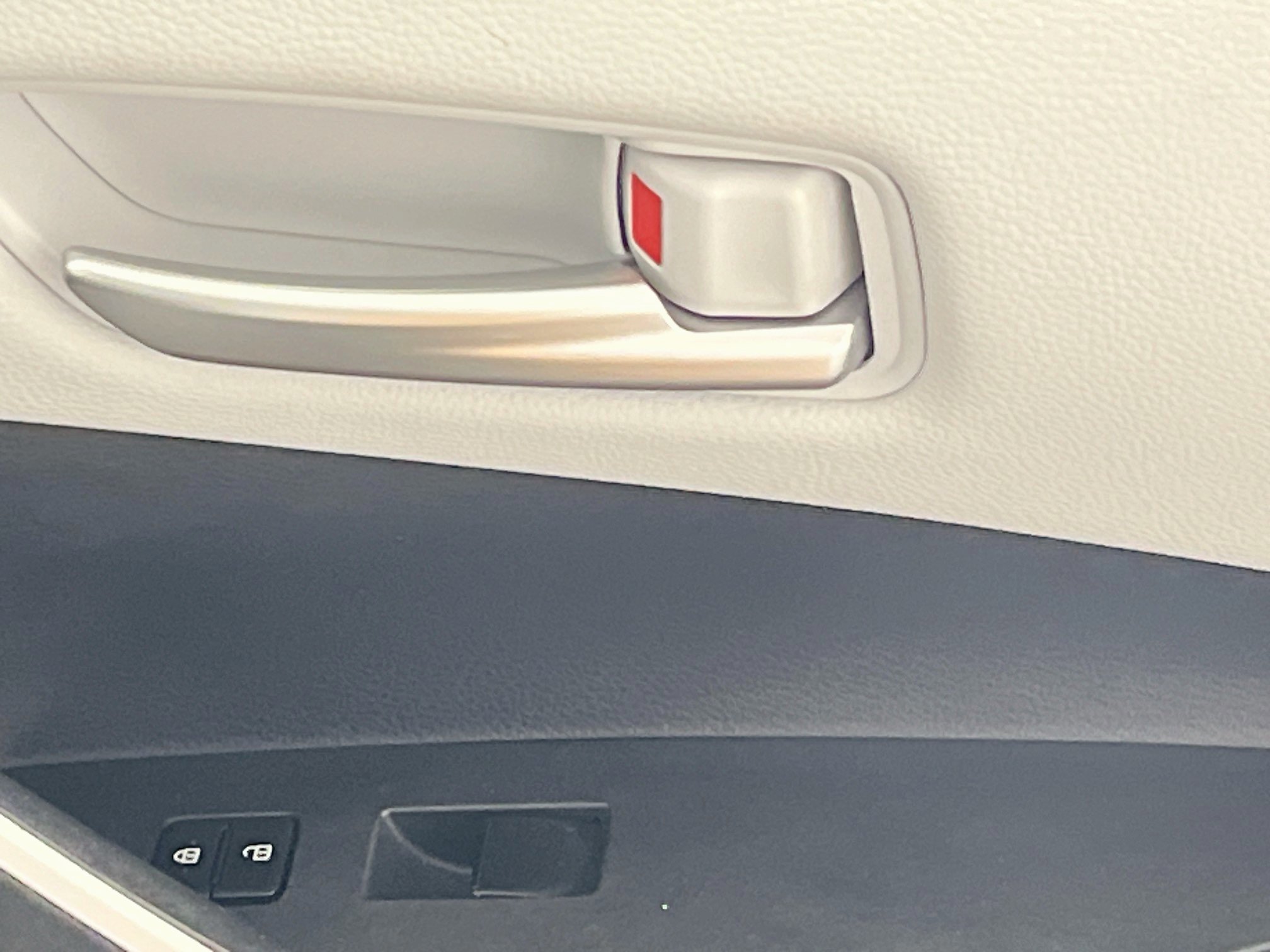 Used 2021 Toyota Corolla SE FWD image 30