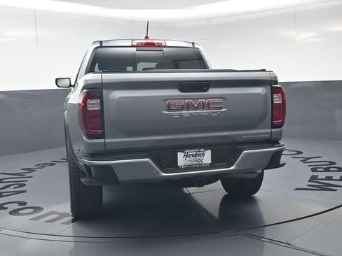 Used 2025 GMC Canyon Denali AWD/4WD image 18
