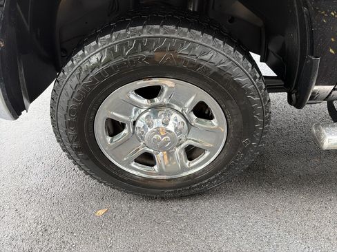 Used 2015 RAM 2500 SLT AWD/4WD image 4