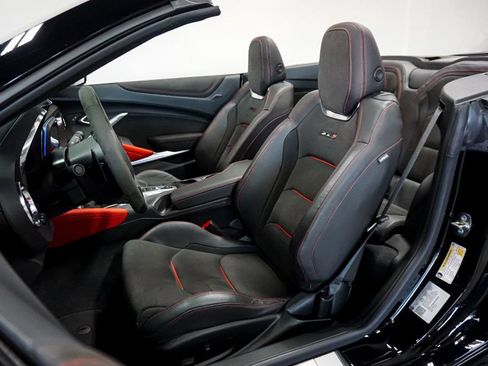 Used 2024 Chevrolet Camaro ZL1 RWD image 10