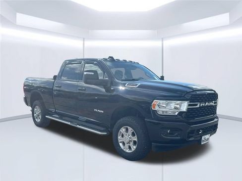 Used 2024 RAM 2500 Big Horn w/ Sport Appearance Package AWD/4WD image 15
