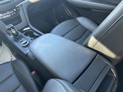 Used 2024 Cadillac XT5 Sportv image 21