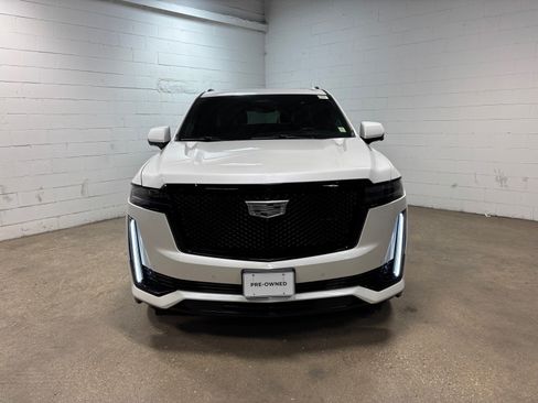 Used 2023 Cadillac Escalade Sport w/ LPO, ONYX Package AWD/4WD image 3