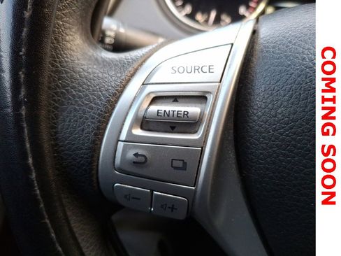 Used 2016 Nissan Rogue SV image 10