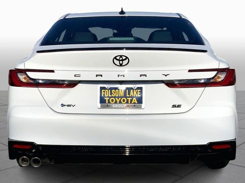 New 2026 Toyota Camry Hybrid image 4