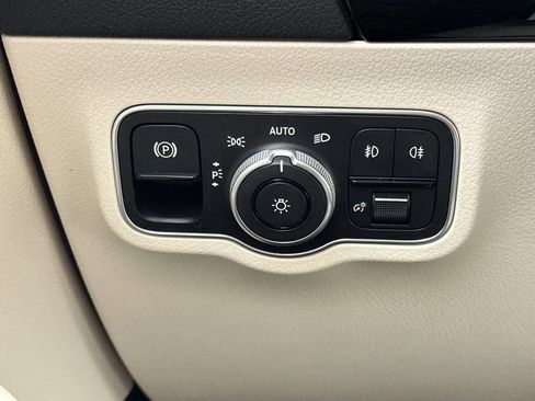 Certified 2026 Mercedes-Benz GLA 250 image 33