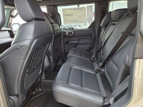 New 2026 Ford Bronco Badlands AWD/4WD image 6
