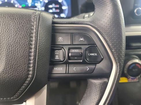 Used 2025 Toyota 4Runner TRD Off-Road image 28