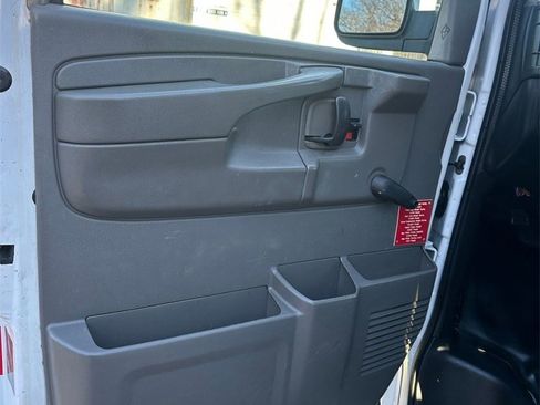 Used 2013 GMC Savana 2500 w/ Cold Climate Package image 8