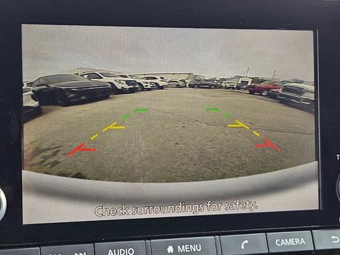 Used 2025 Nissan Pathfinder SV image 23