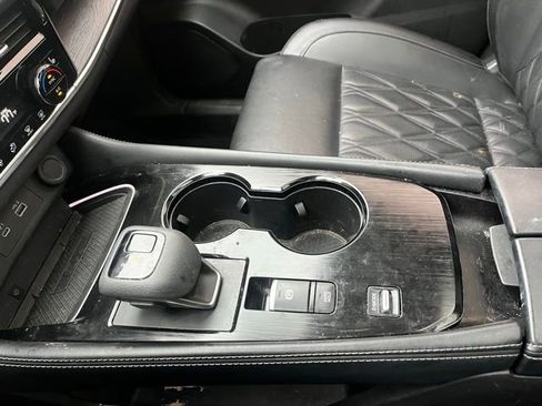 Used 2023 Nissan Rogue Platinum image 26