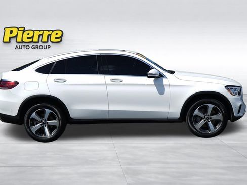 Used 2020 Mercedes-Benz GLC 300 4MATIC Coupe image 3