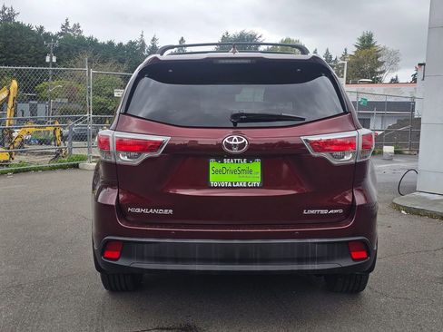 Used 2014 Toyota Highlander Limited Platinum AWD/4WD image 6