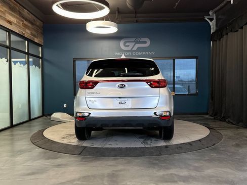 Used 2020 Kia Sportage LX AWD/4WD image 4