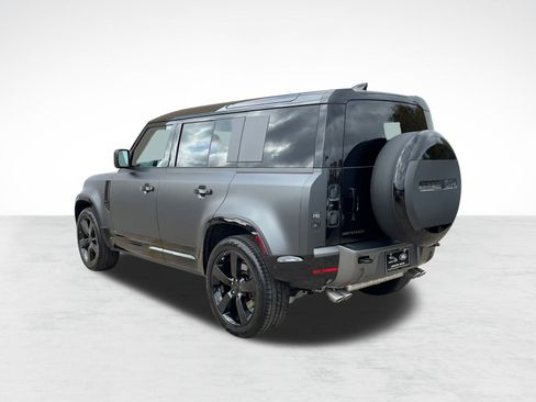 New 2026 Land Rover Defender 110 V8 image 3