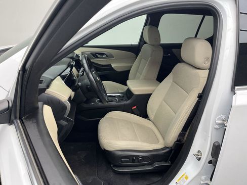 Used 2023 Chevrolet Traverse LT AWD/4WD image 8