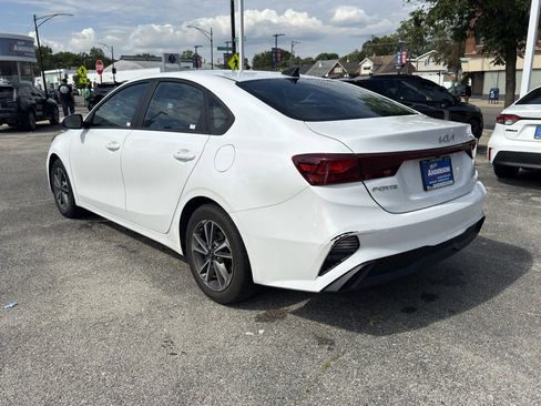 Used 2023 Kia Forte LXS w/ LXS Technology Package image 5