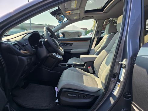 Used 2018 Honda CR-V EX image 16