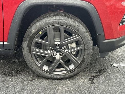 New 2026 Jeep Compass Limited image 12