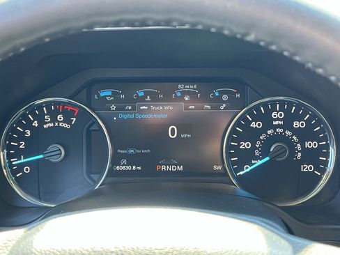 Used 2020 Ford F150 Lariat w/ Trailer Tow Package image 17