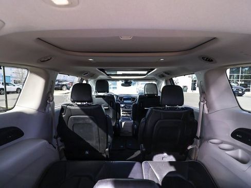 Used 2020 Chrysler Pacifica Limited w/ Tire & Wheel Group image 51