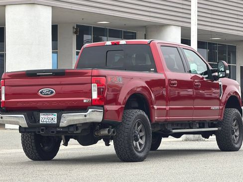 Used 2017 Ford F250 Lariat w/ Lariat Ultimate Package AWD/4WD image 4