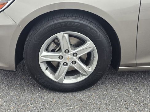 Used 2024 Chevrolet Malibu LT FWD image 9