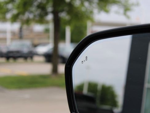 Used 2024 Ford Expedition Limited image 17