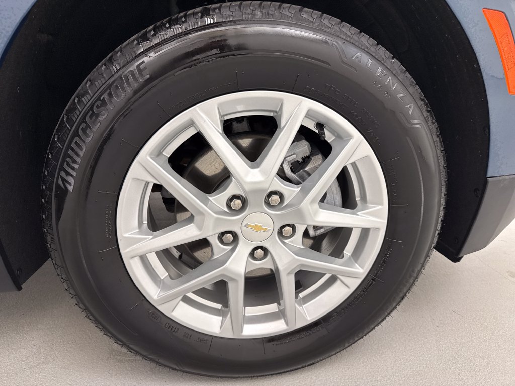Used 2024 Chevrolet Equinox LS w/ LS Convenience Package AWD/4WD image 27