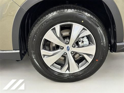 Certified 2025 Subaru Ascent Premium image 31