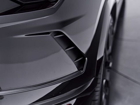 Used 2022 Lamborghini Urus AWD/4WD image 25