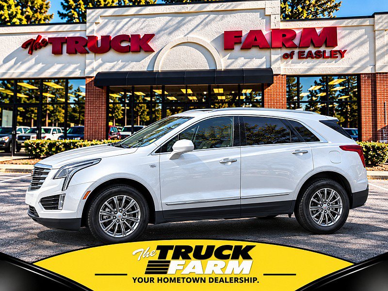 Used 2017 Cadillac XT5 Luxury FWD image 1